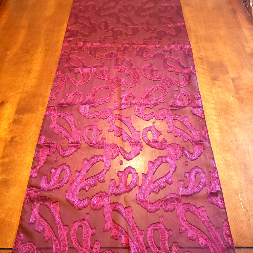 Burgundy Silky Table-Runner